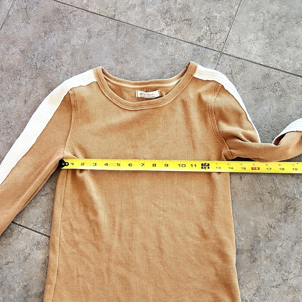 NWT..Free People Thermal top - Picture 5 of 9